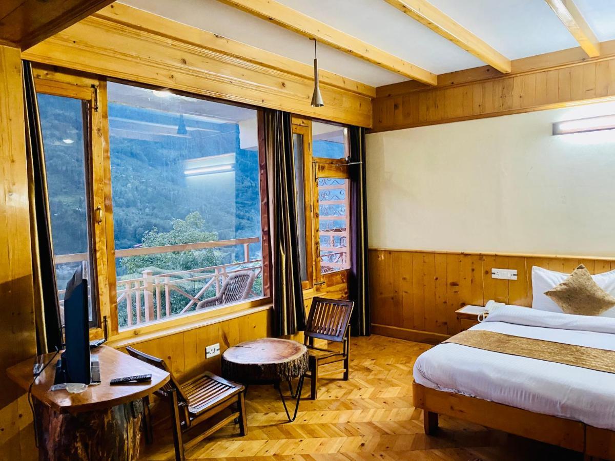 Hotel Valley Of Gods Manāli Exterior foto